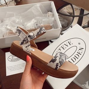 Steve Madden sandals